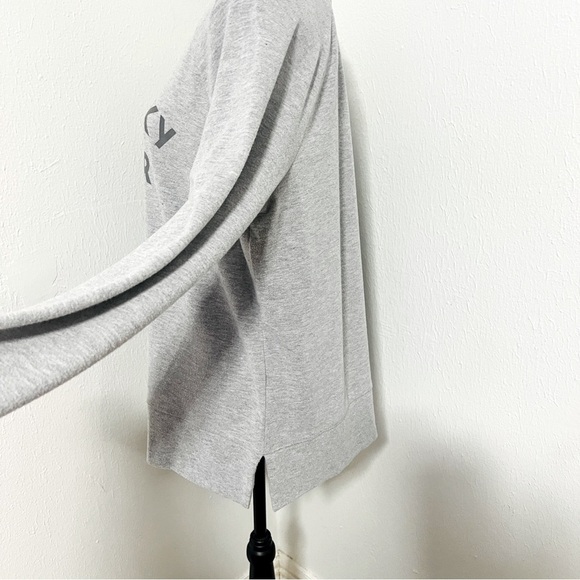 Ingrid & Isabel Maternity Women Size Large Graphic “One Lucky Mother” Sweatshirt - Picture 5 of 8